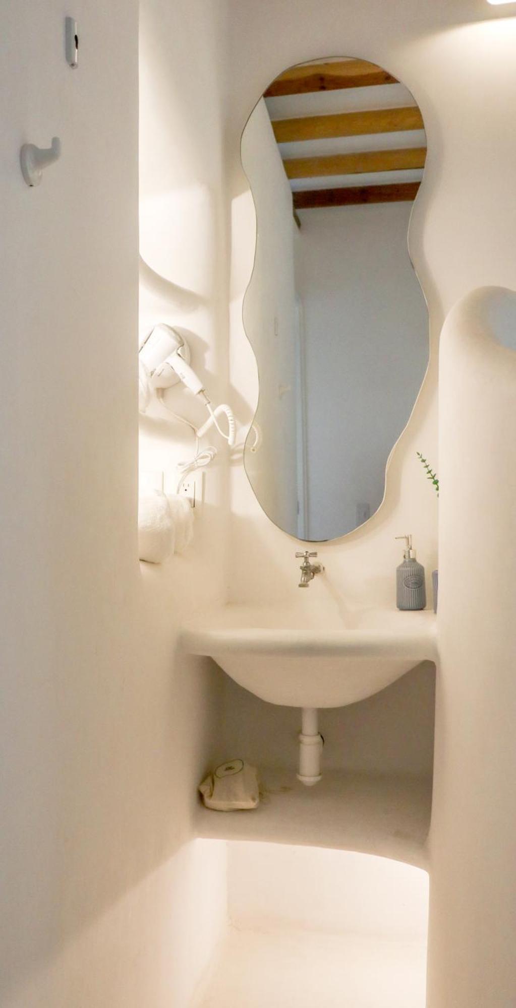 El Sho - Hotel Organico บูเซเรียส ภายนอก รูปภาพ